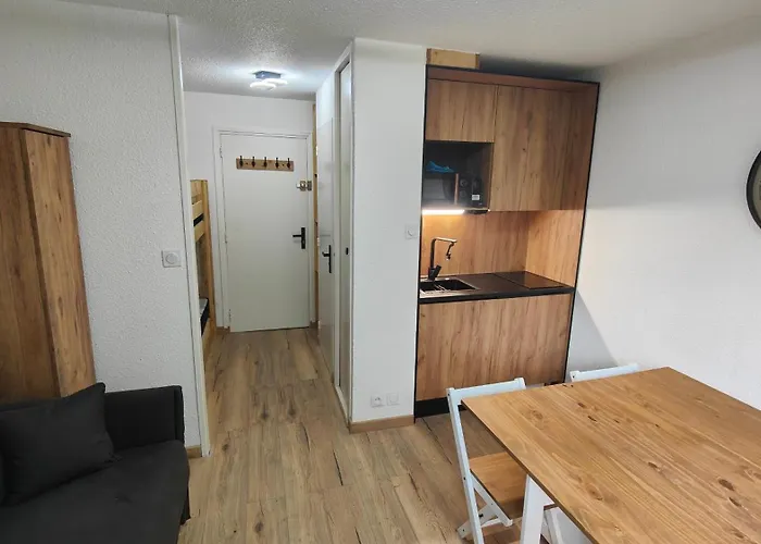 Studio Avenue De La Muzelle Menage Et Draps Inclus Proche Belle Etoile Et Esf